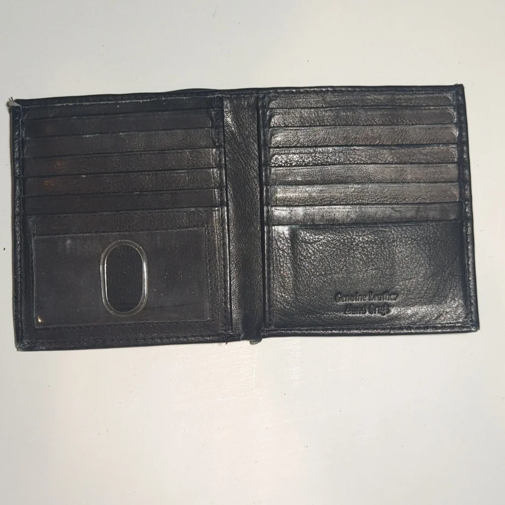 Paul & Taylor USA Black Leather Wallet